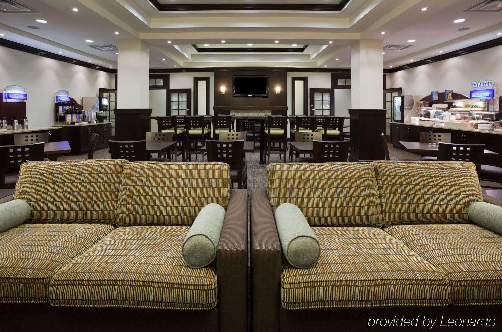 Holiday Inn Express & Suites New Liskeard Restaurante foto
